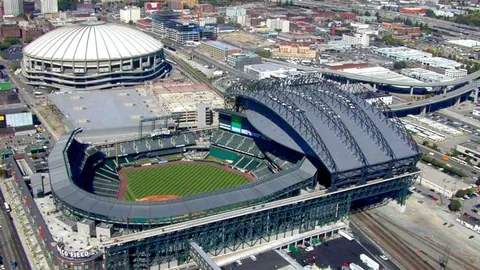 吉林队逆袭山东队终止六连胜，琼斯独得29分6篮板6助攻却失误8次，高诗岩贡献13分4篮板5助攻及6次抢断